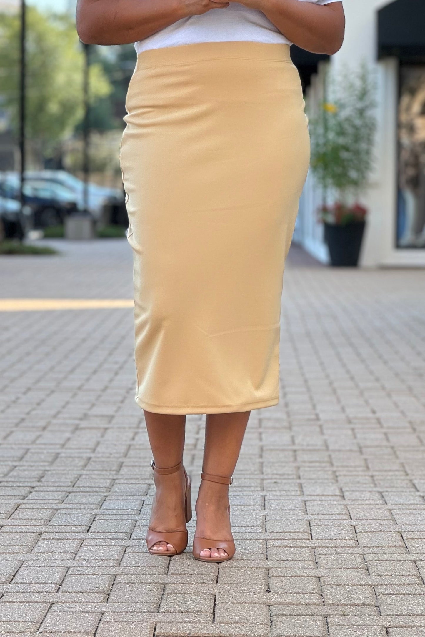 ‘Everyday‘ Essential Midi Skirt in Butterscotch